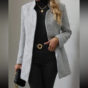 Stylish Gray Pea Coat with Textured Fabric and Mid-Length Design